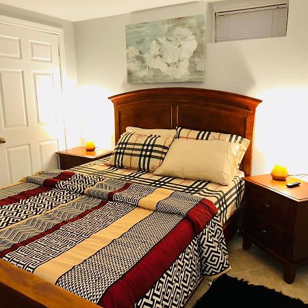 Deluxe Double Room- Hazel Stays Mississauga Eksteriør bilde